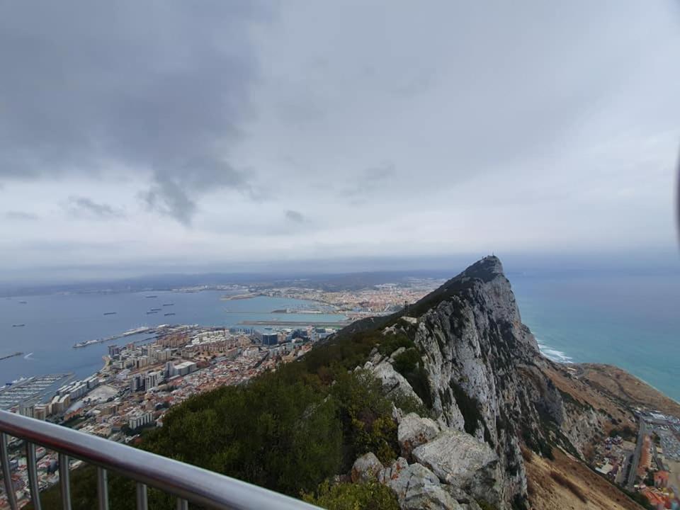 Beautiful Apartment In Duquesa Suites And Gardens Castillo de Sabinillas Exterior foto