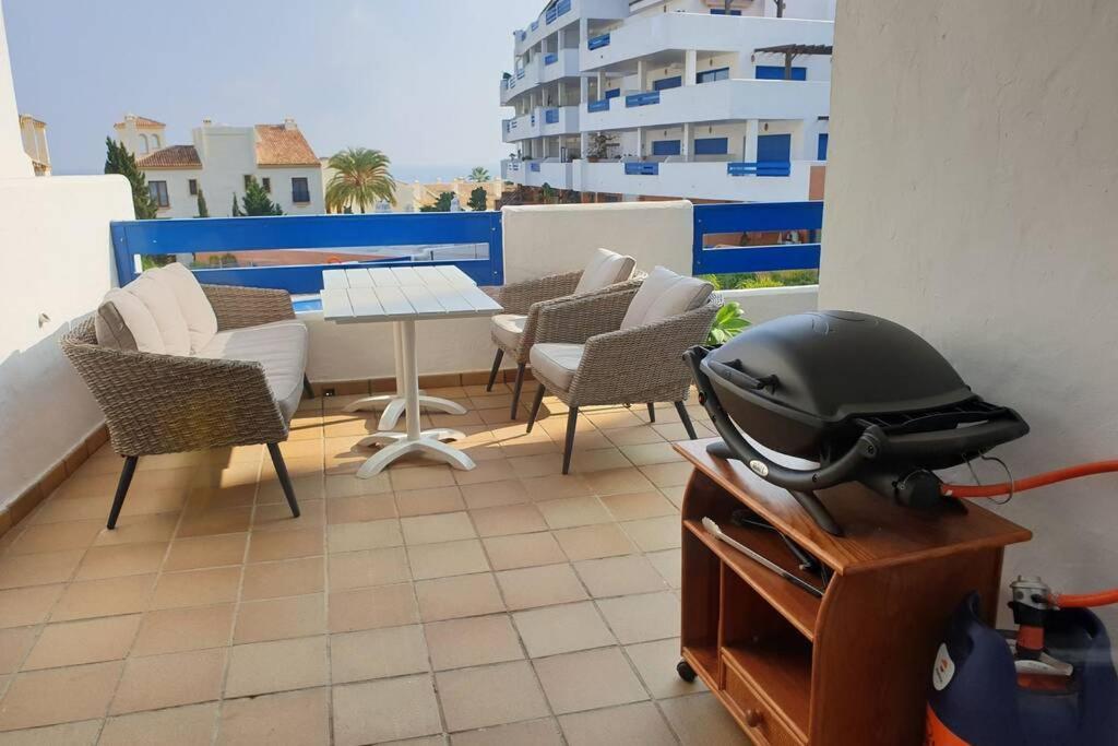 Beautiful Apartment In Duquesa Suites And Gardens Castillo de Sabinillas Exterior foto